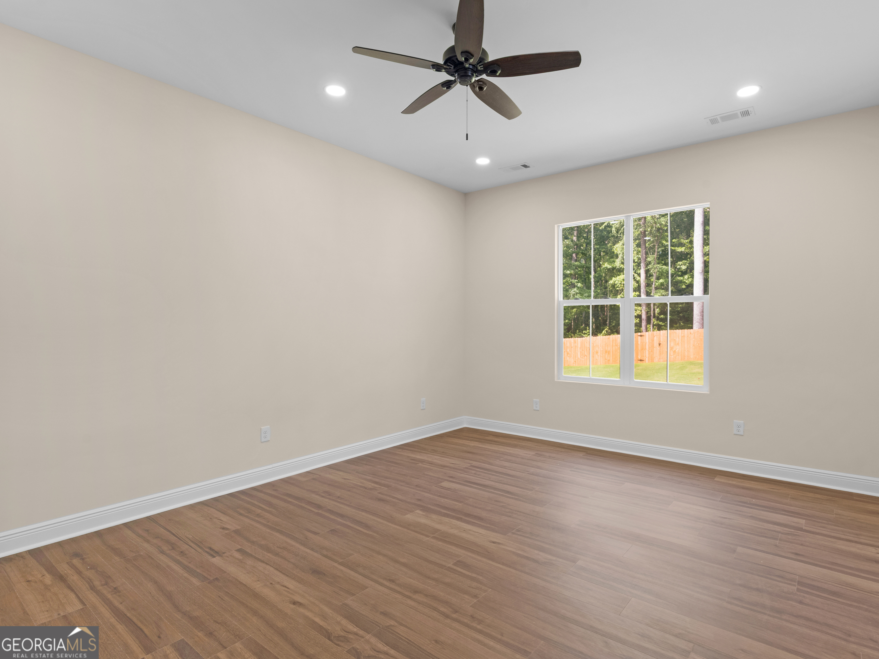 1019 Oakridge Drive Property Photo 22