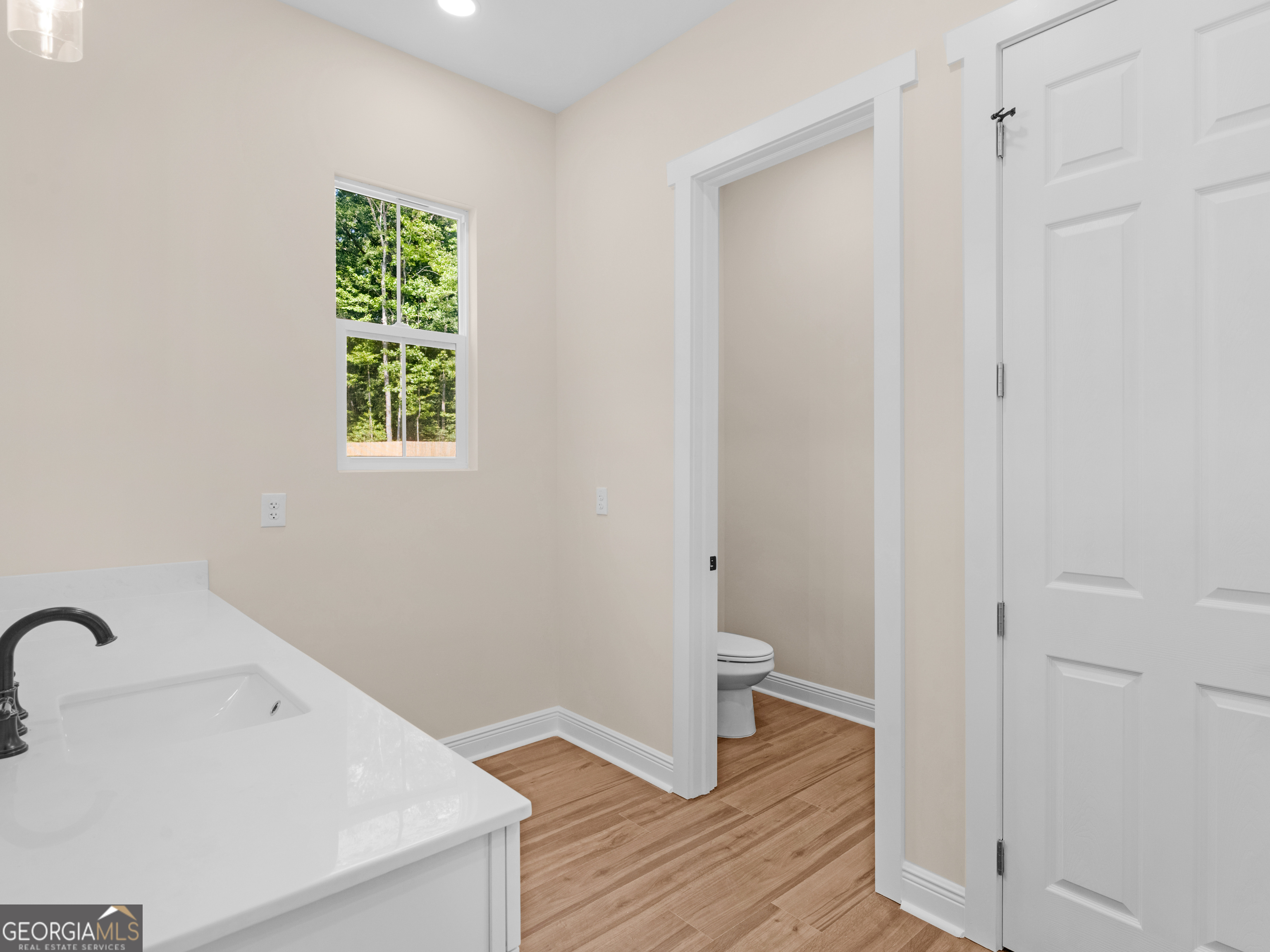 1019 Oakridge Drive Property Photo 28