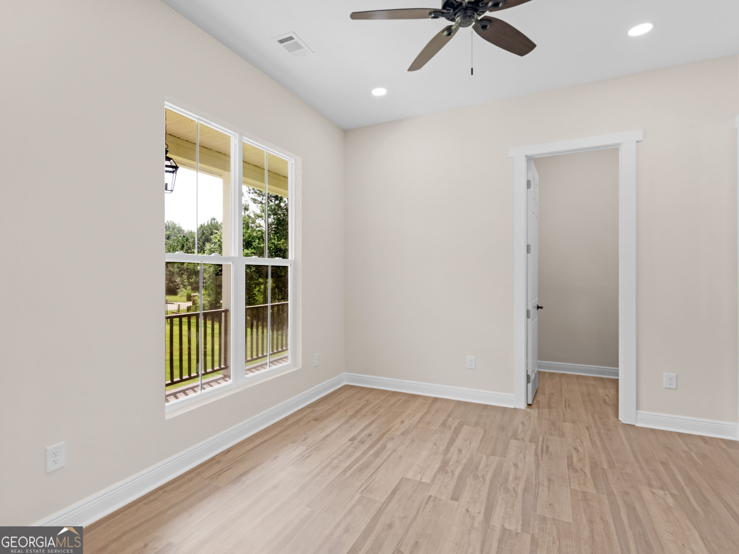 1019 Oakridge Drive Property Photo 29