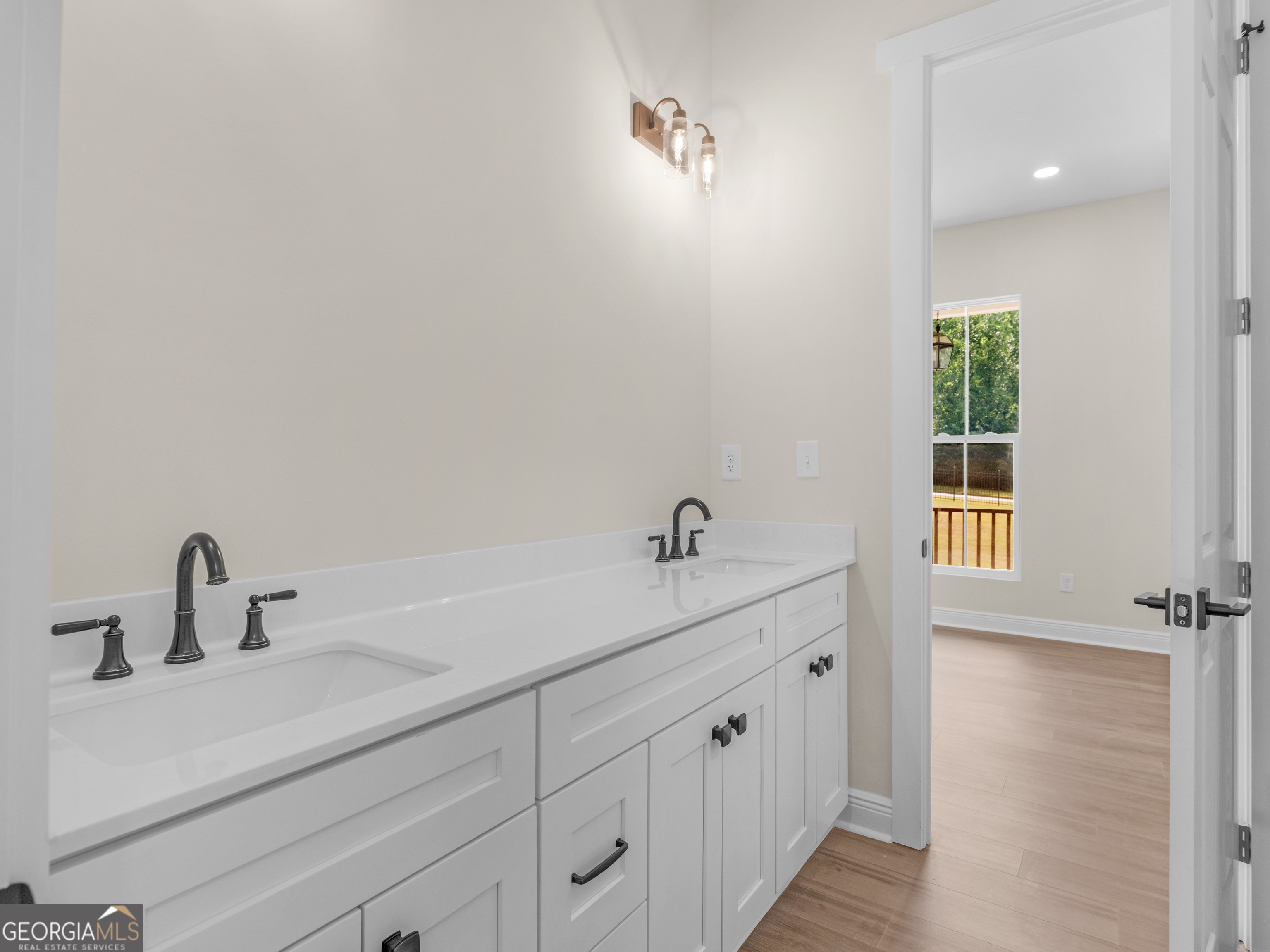 1019 Oakridge Drive Property Photo 32