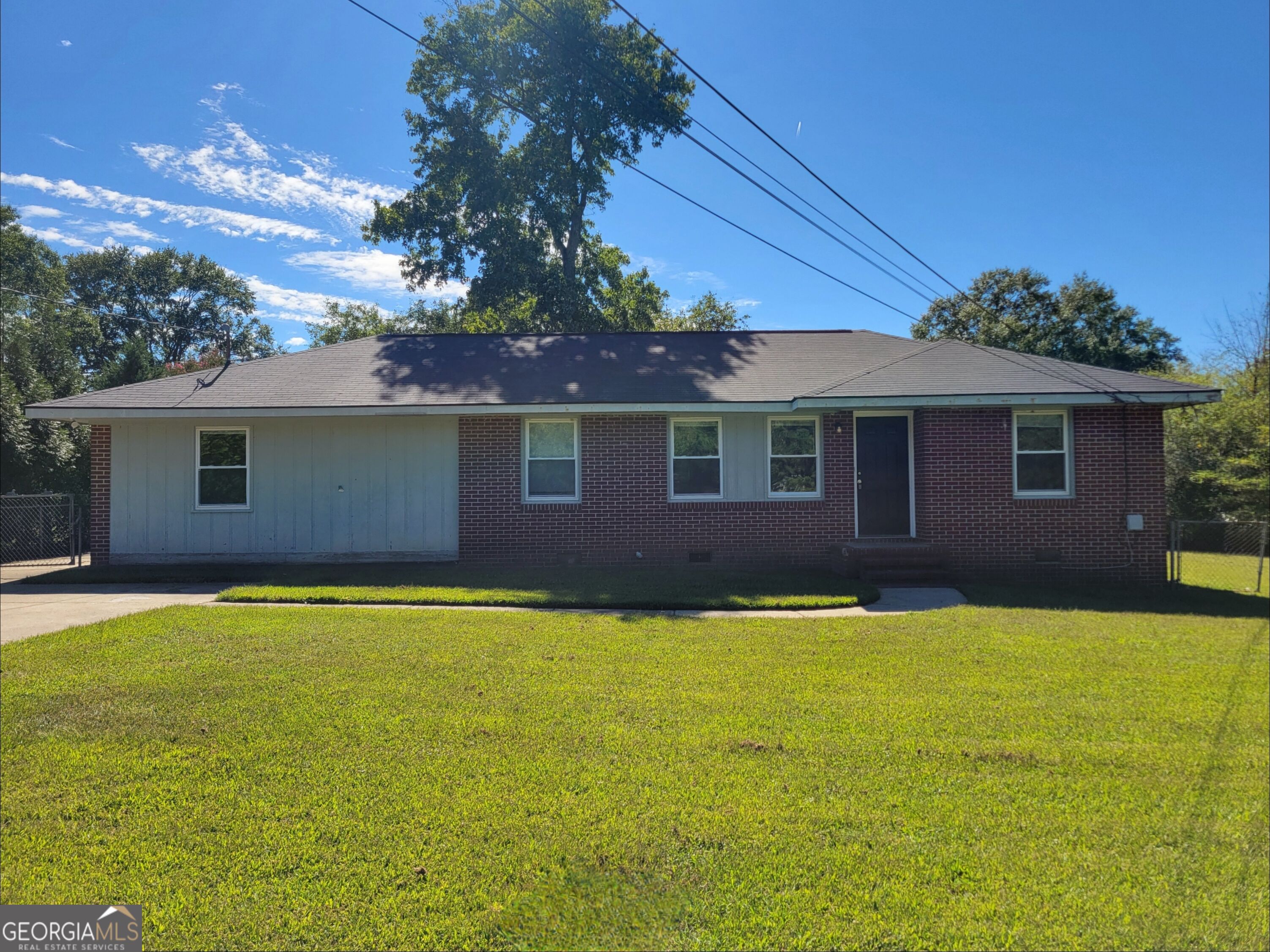 426 Northcrest Drive Property Photo 1