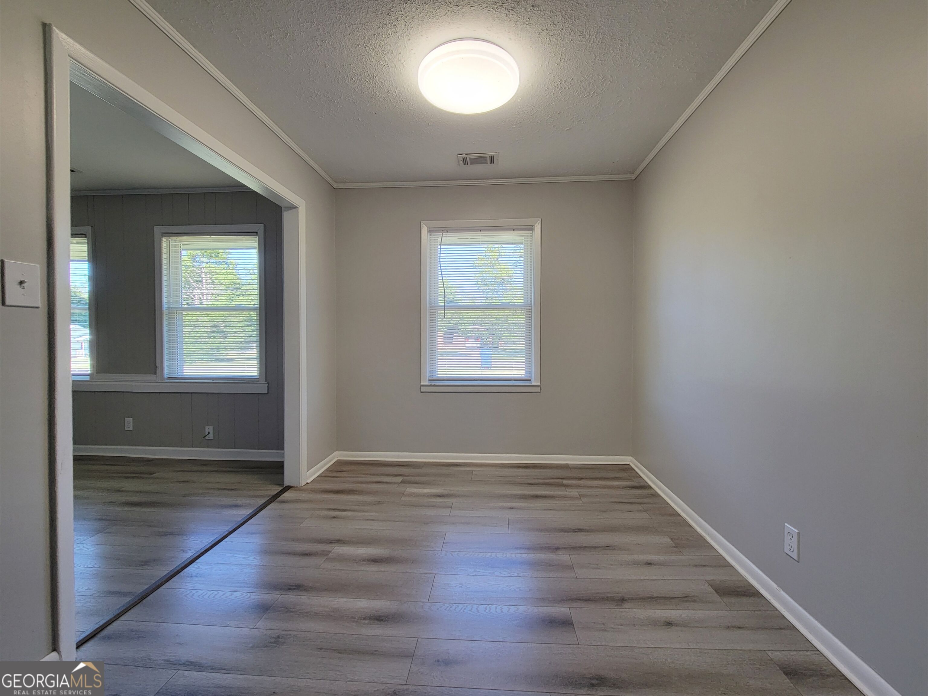 426 Northcrest Drive Property Photo 3
