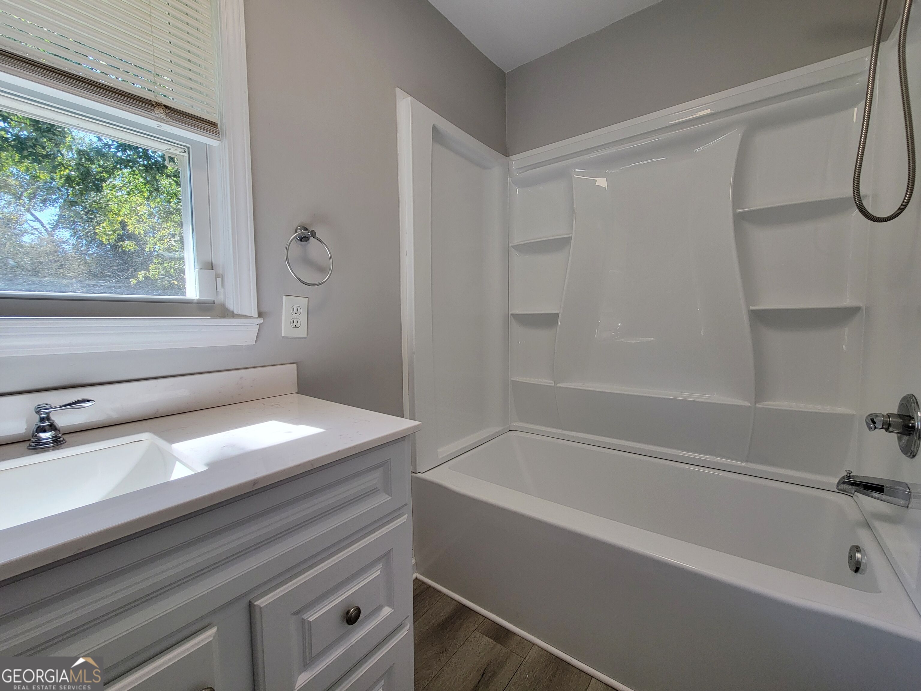 426 Northcrest Drive Property Photo 7