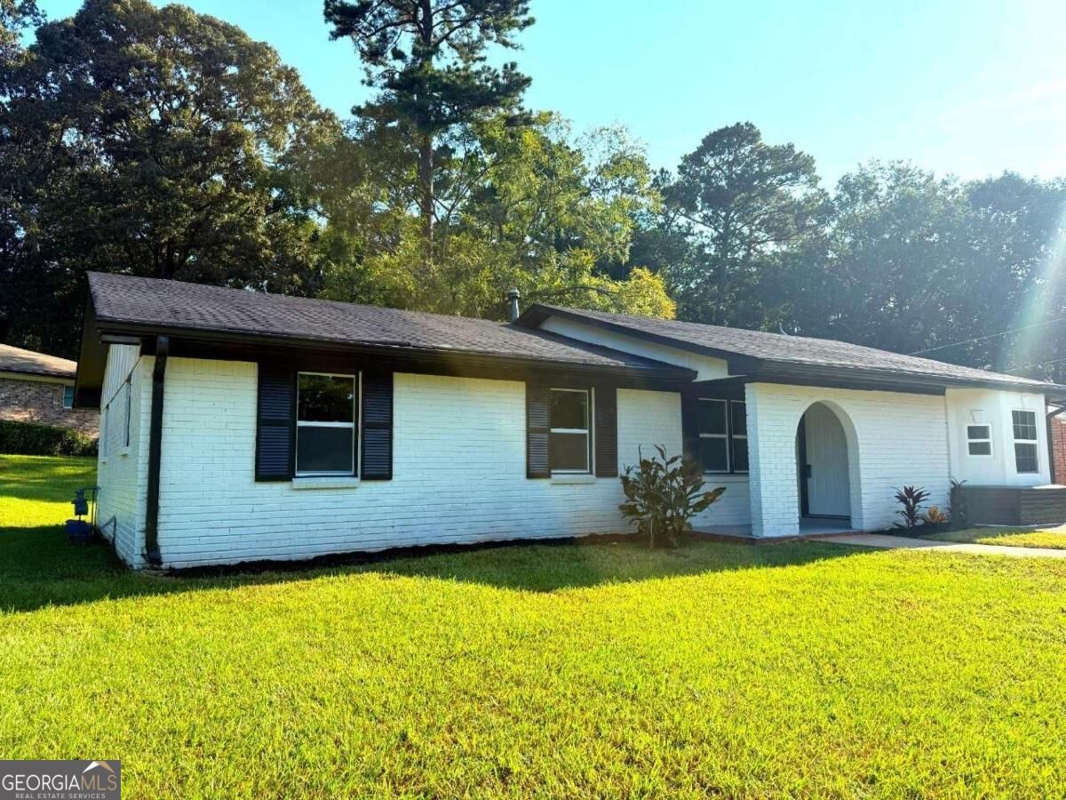 2744 Preston Drive Property Photo 2