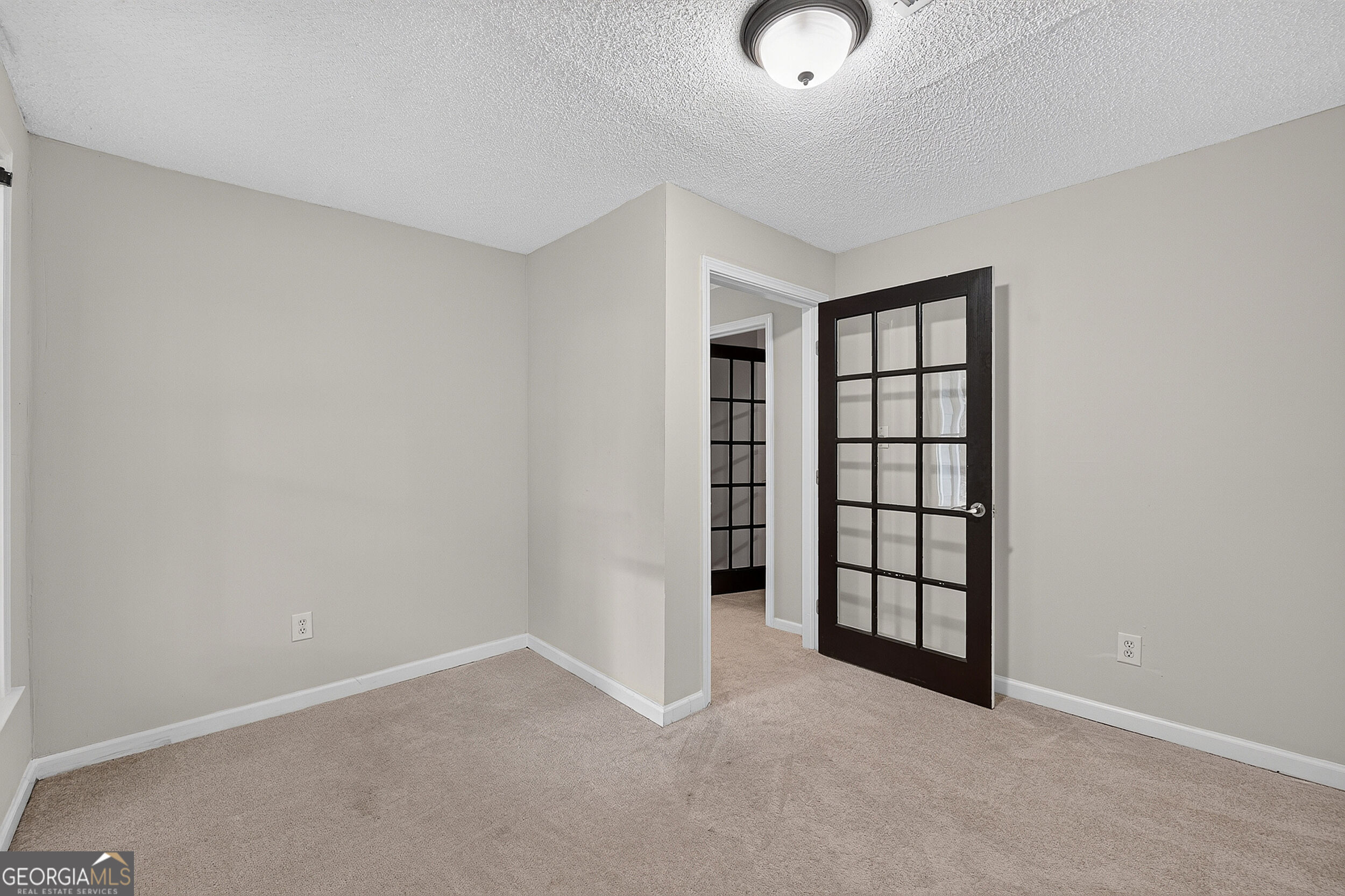 1735 Riverglen Drive Property Photo 33