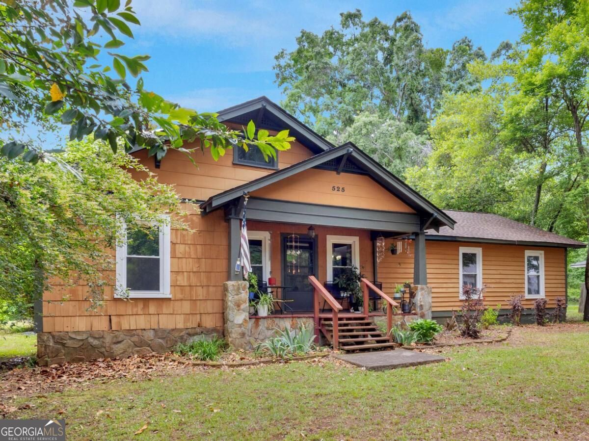 525 Norwood Street Property Photo 1