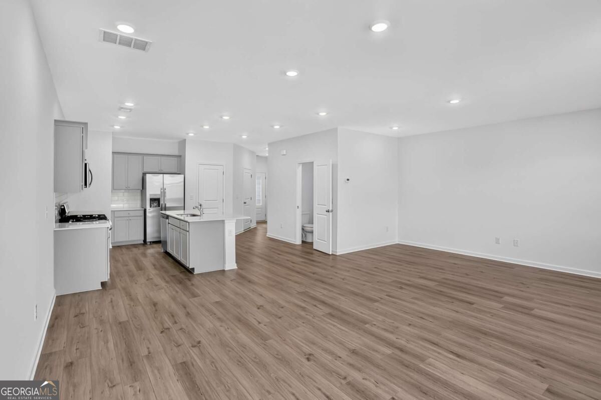 3050 Humdala Place # 229 Property Photo 2