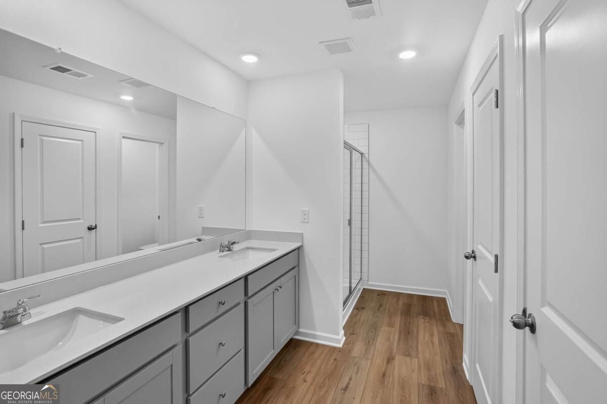 3050 Humdala Place # 229 Property Photo 11