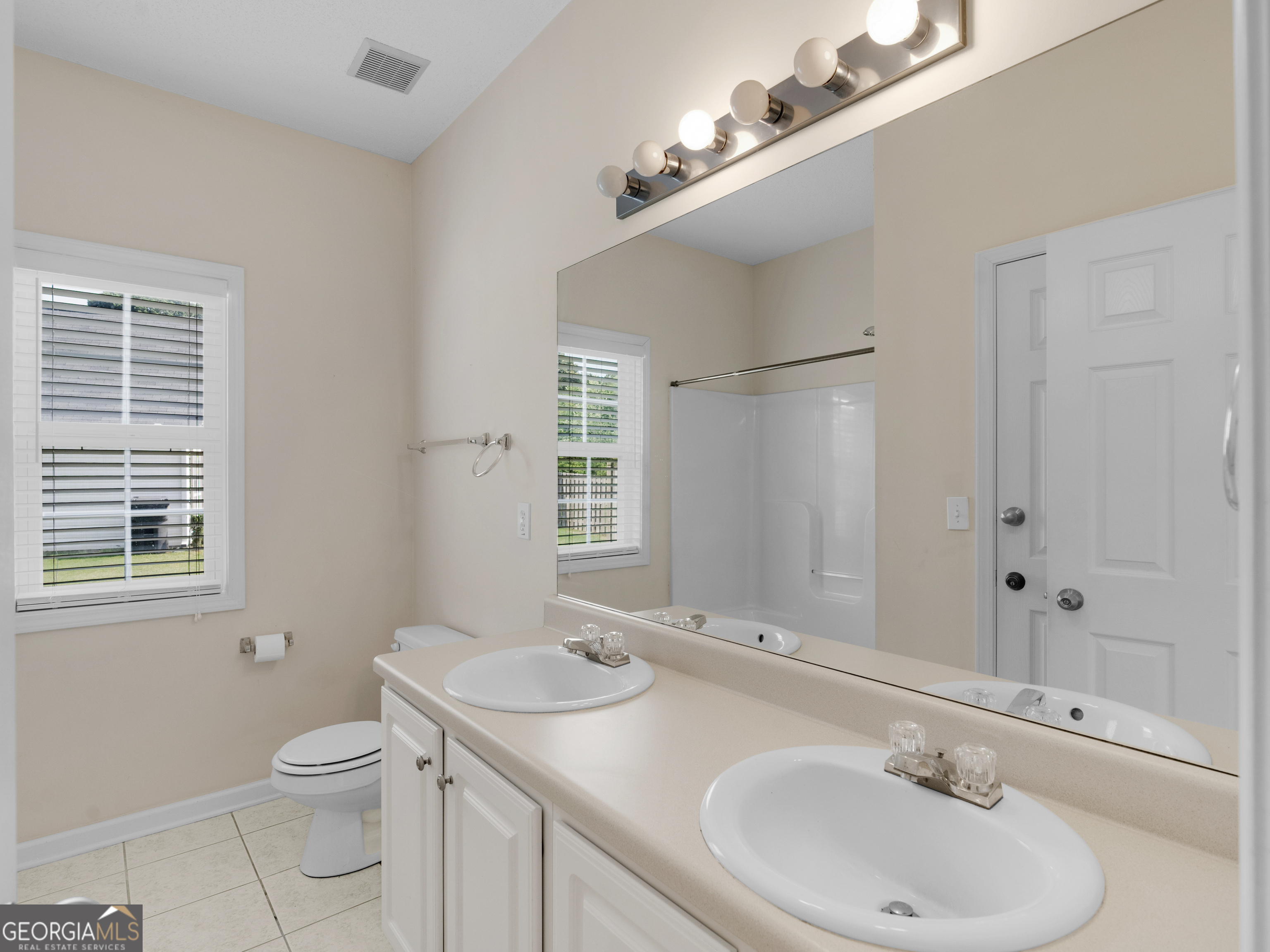 127 Autumn Run Place Property Photo 17