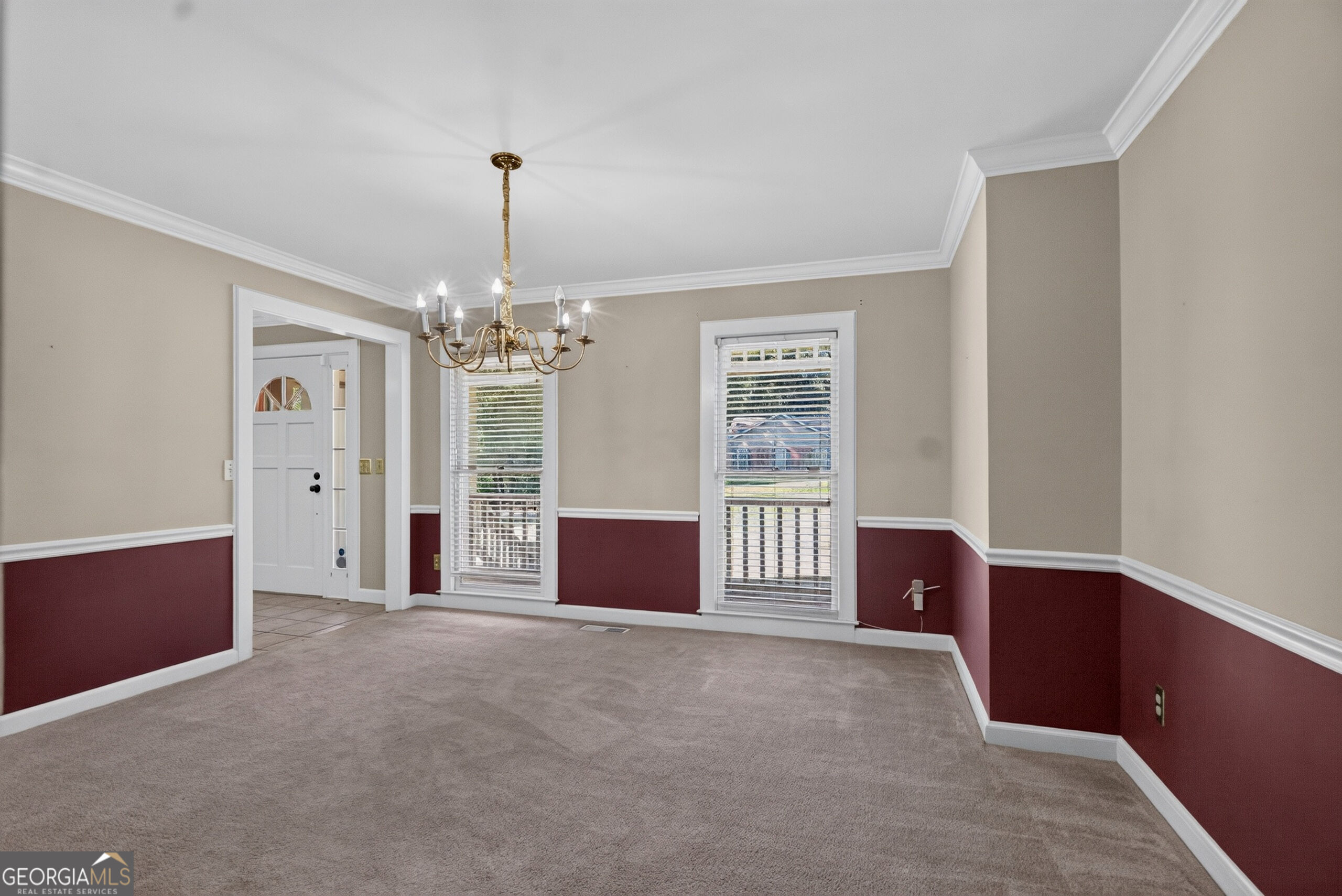 108 Powers Court Property Photo 5