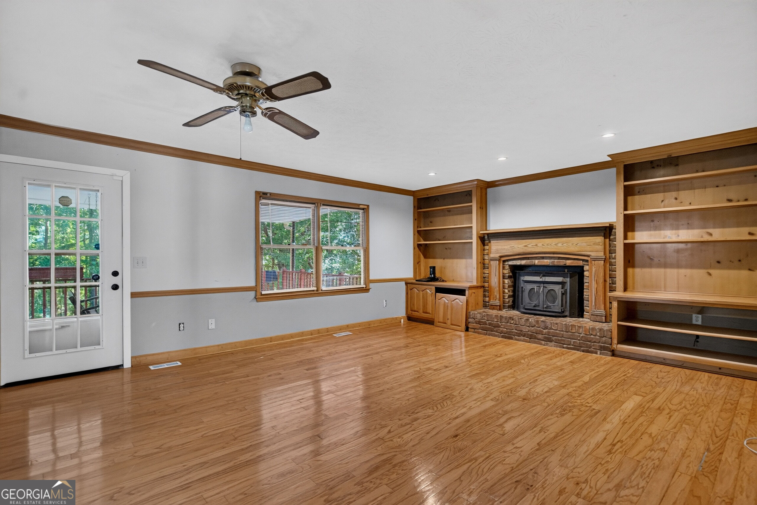 108 Powers Court Property Photo 14