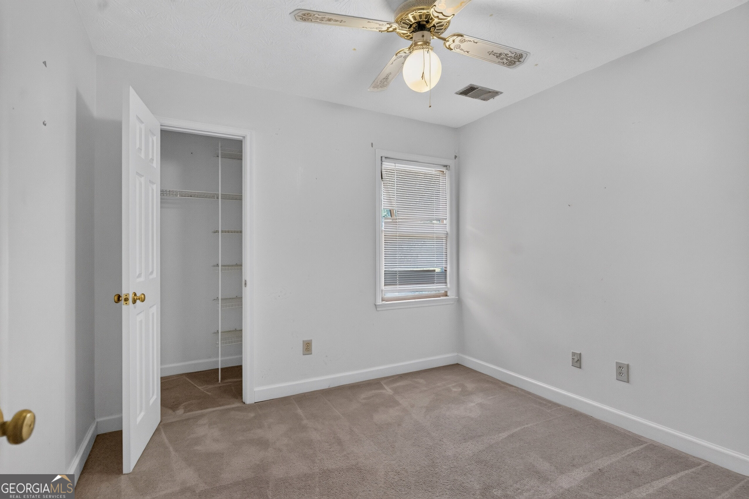 108 Powers Court Property Photo 17
