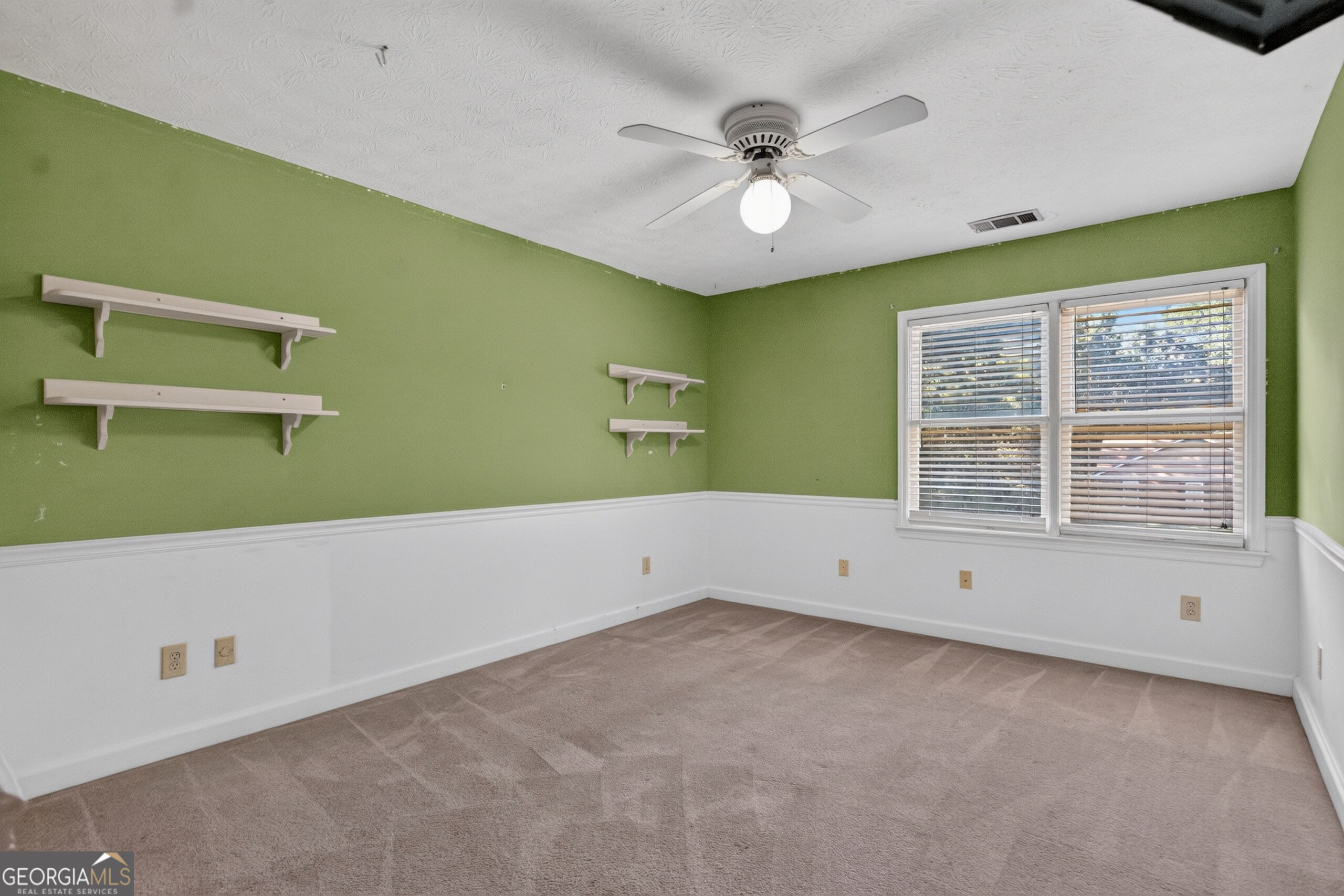 108 Powers Court Property Photo 21