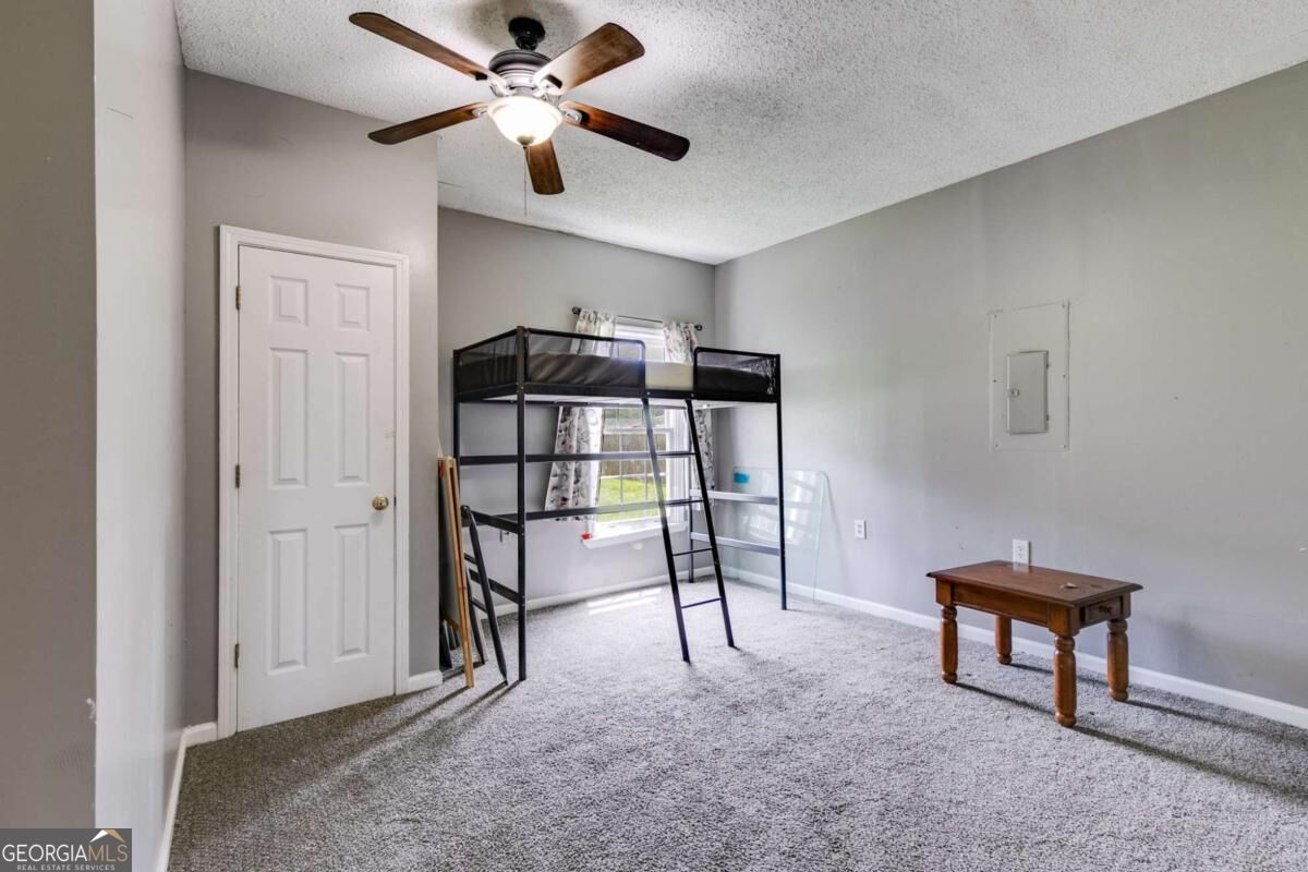 4905 Martin Farms Road Property Photo 16