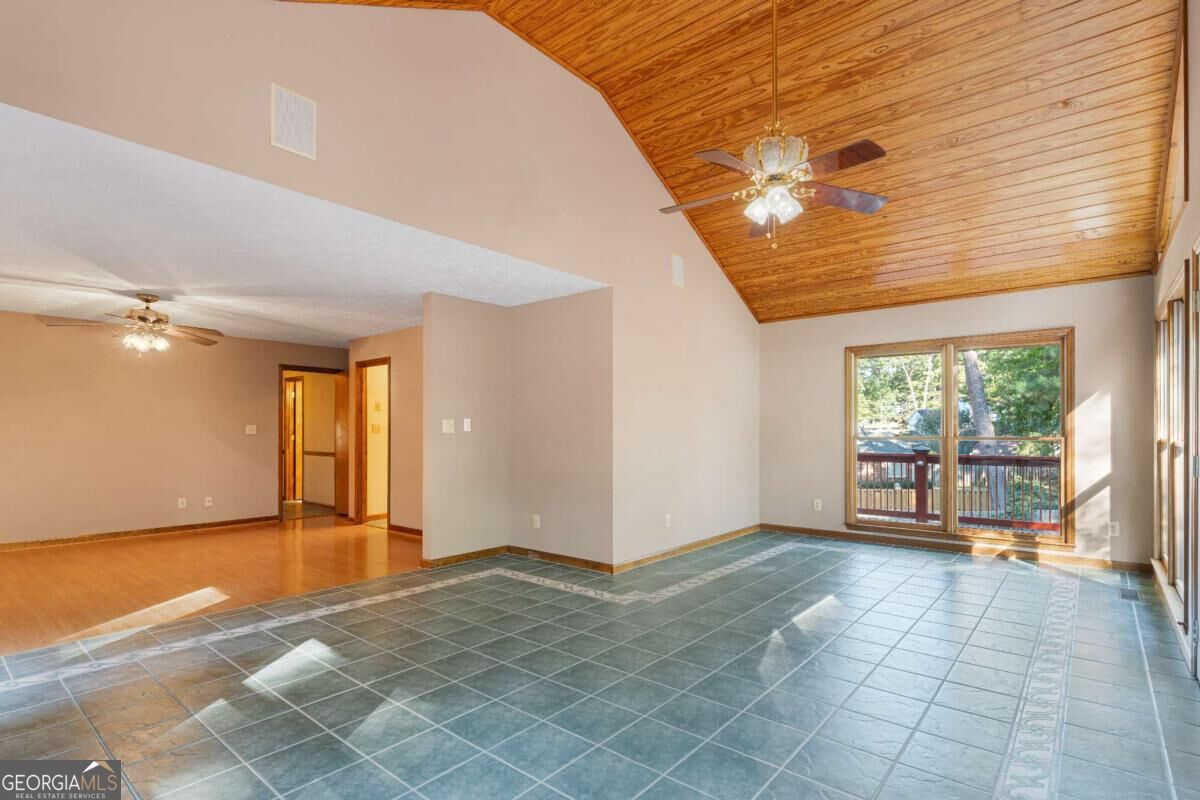 120 Gentry Halt Property Photo 26