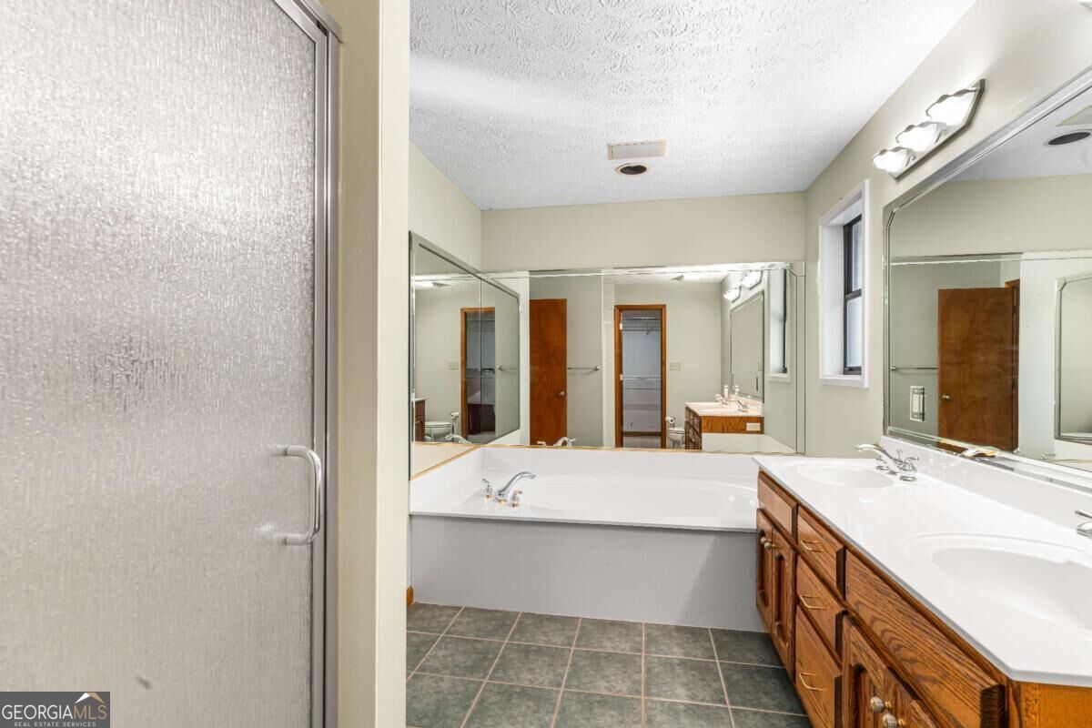 120 Gentry Halt Property Photo 27