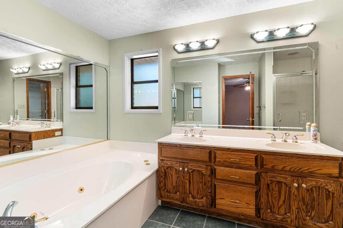 120 Gentry Halt Property Photo 28