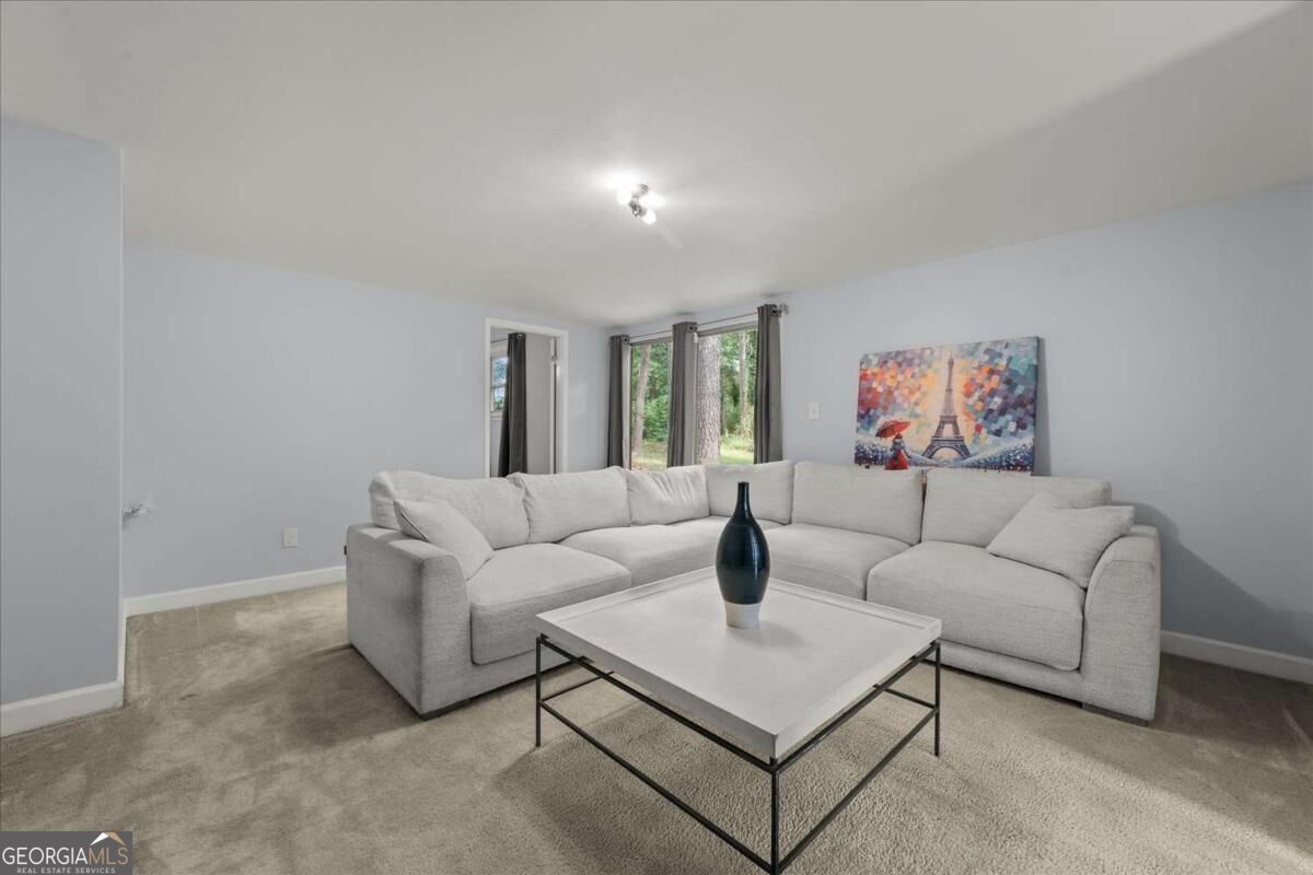 399 Emmett Street Property Photo 14