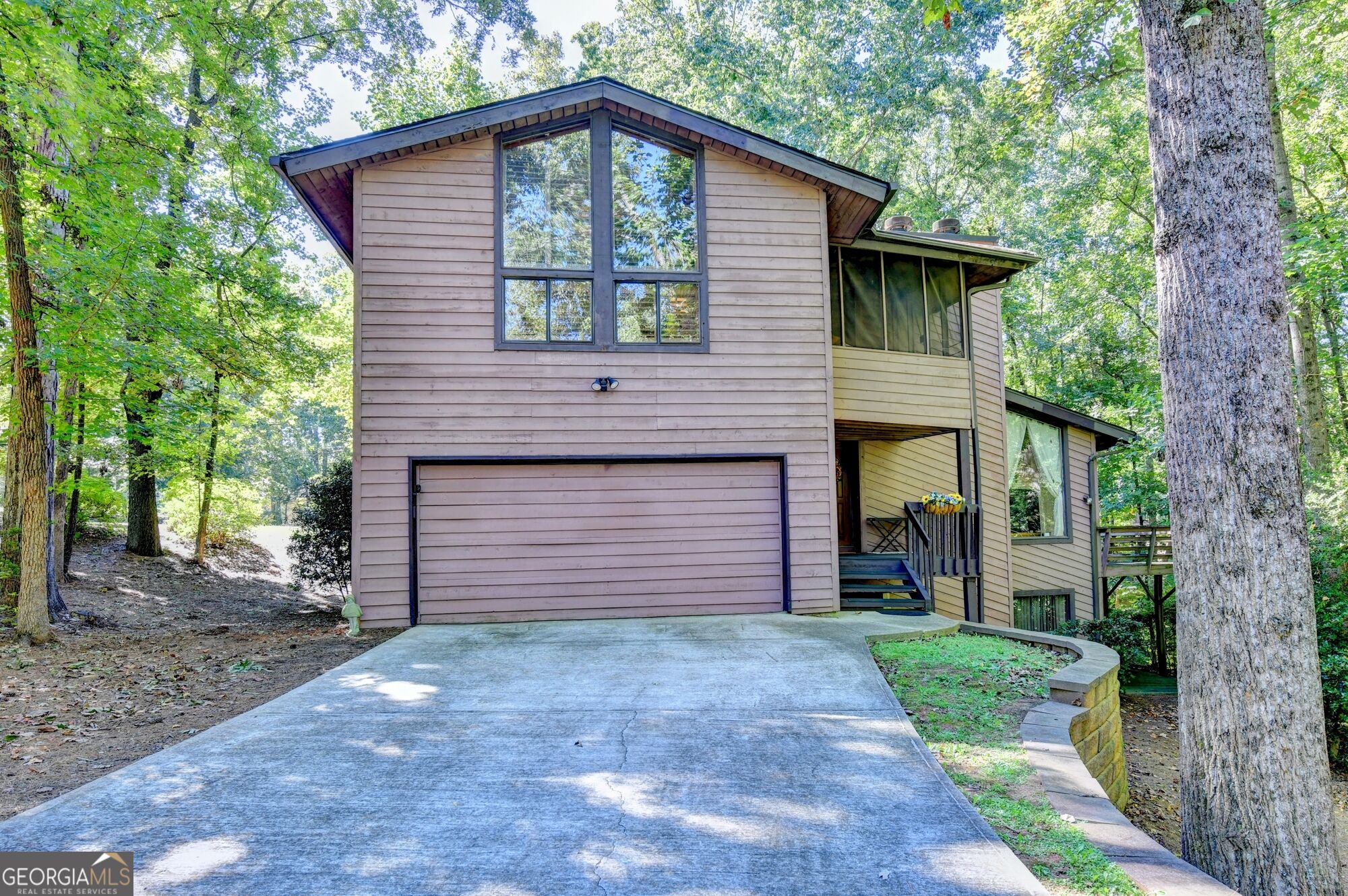 500 Mount Washington Lane Property Photo 1