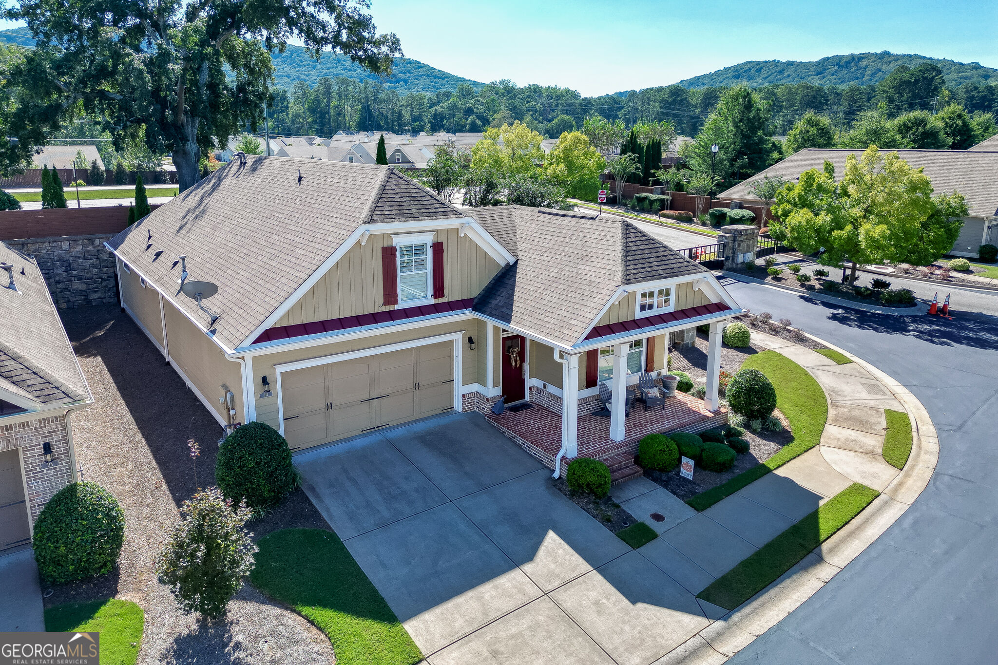 112 Heron Crossing Property Photo 42