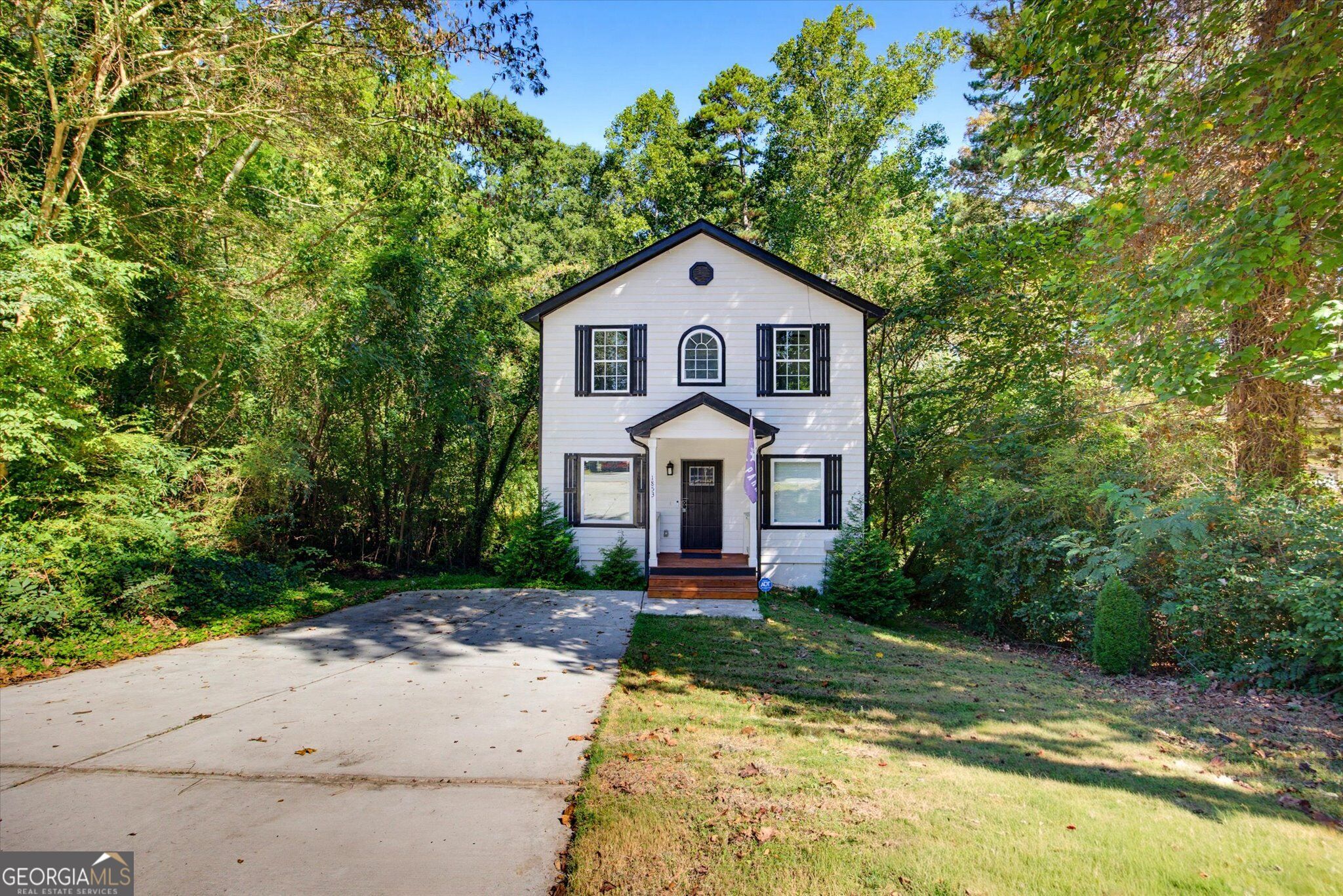 1853 North Avenue Nw Property Photo 1