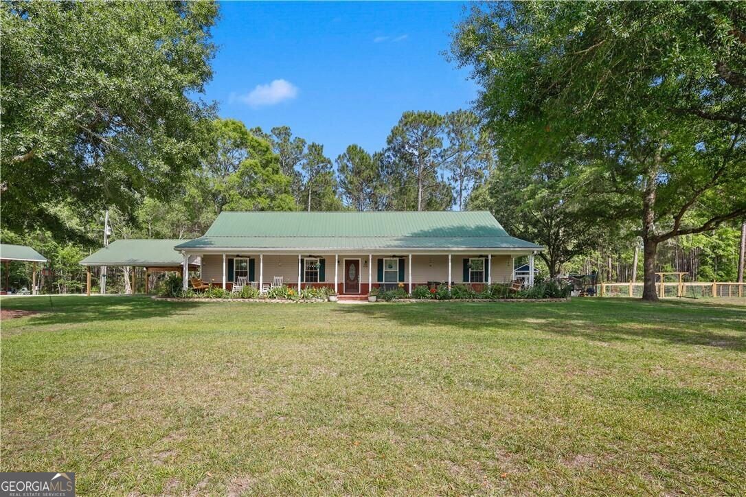 3158 Midland Road Property Photo 1