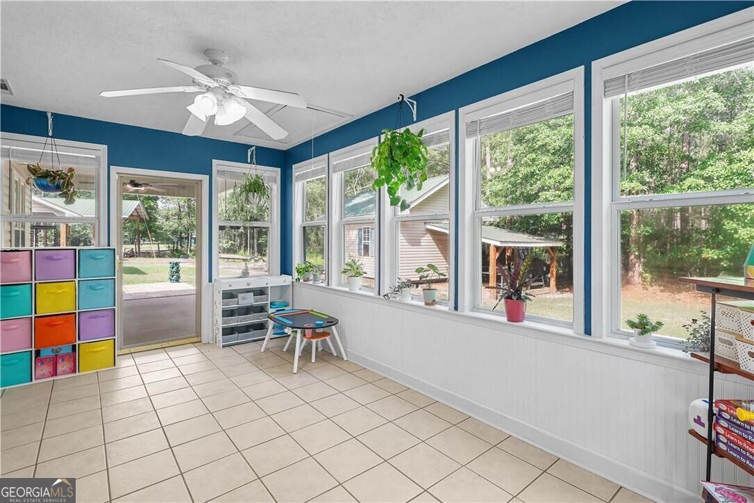 3158 Midland Road Property Photo 8