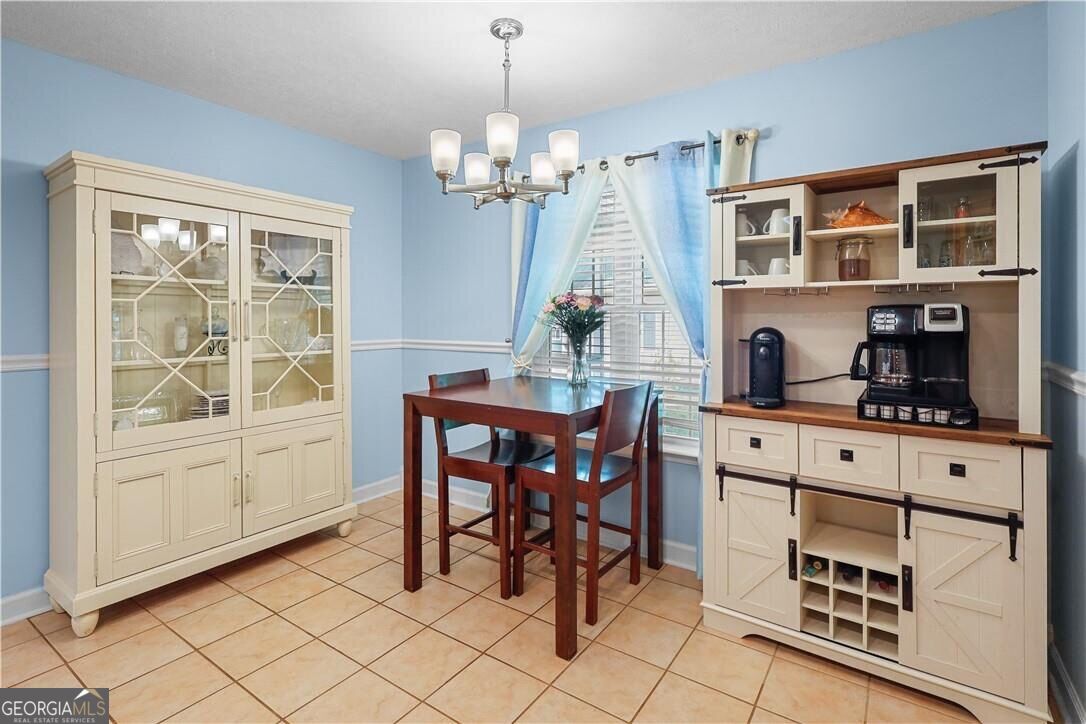 3158 Midland Road Property Photo 13