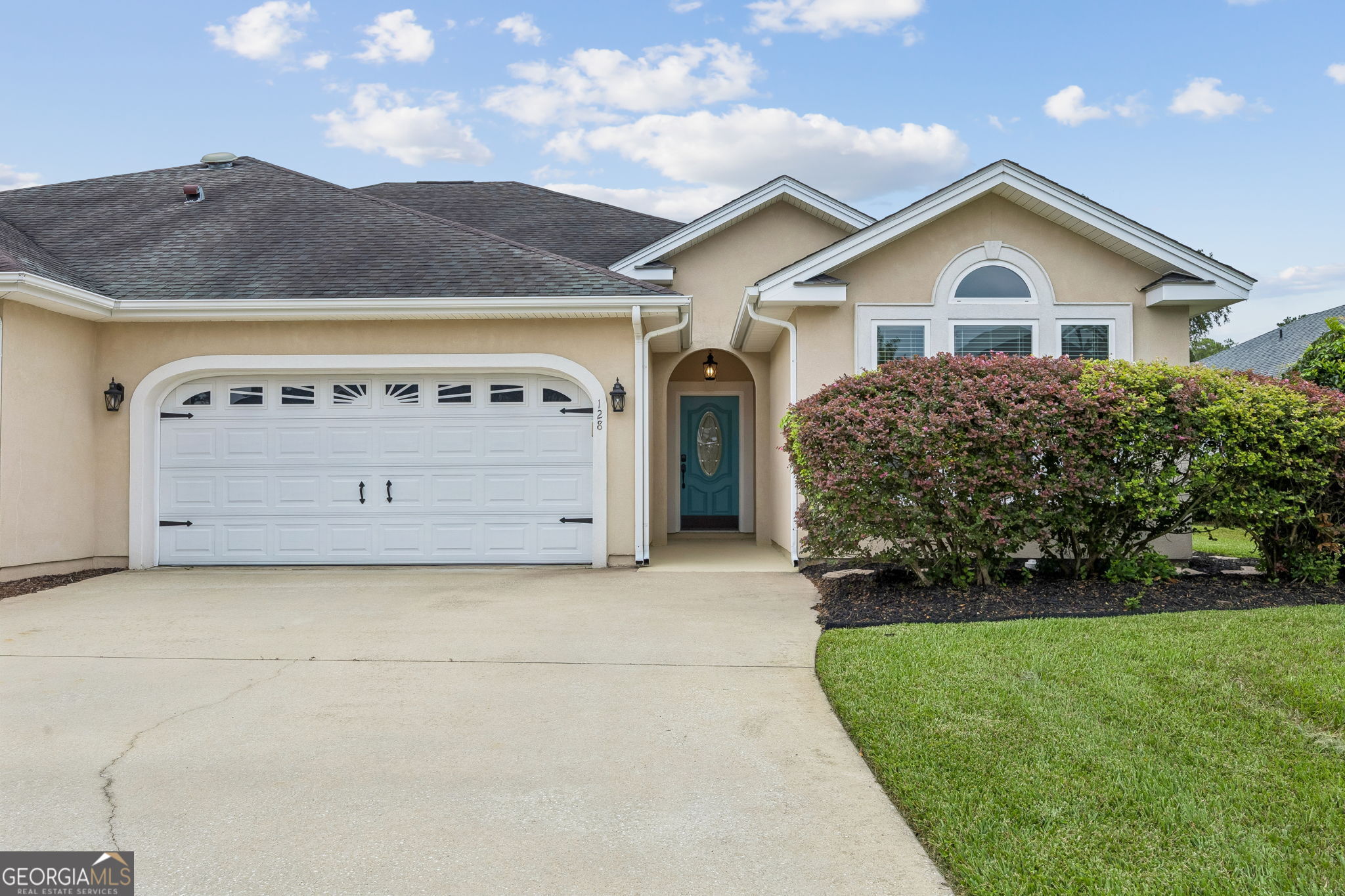 128 Miller Court Property Photo 1