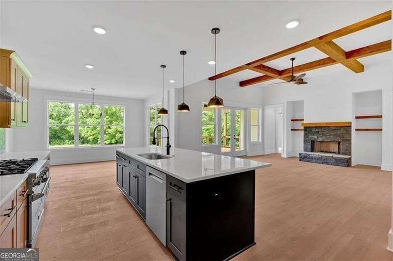 300 Eminence Peak Property Photo 16