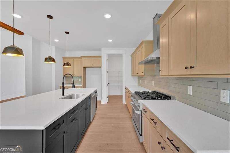 300 Eminence Peak Property Photo 17