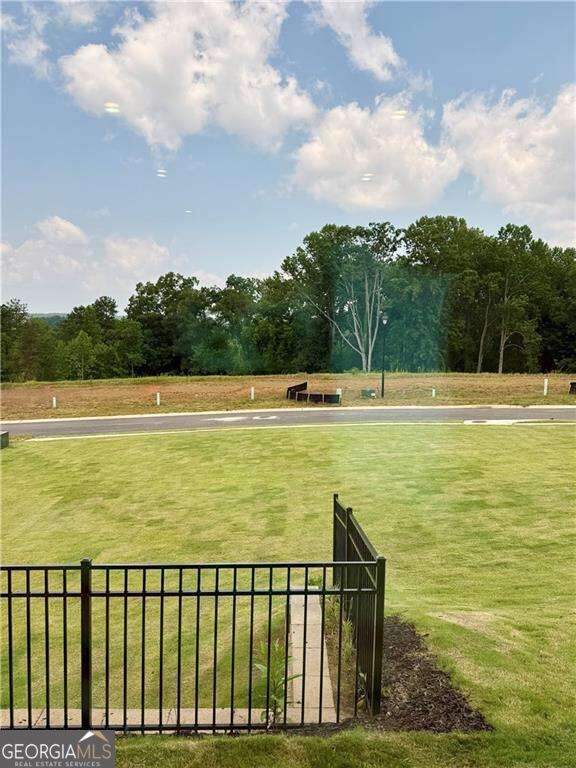 2420 Green Juniper Way Property Photo 2
