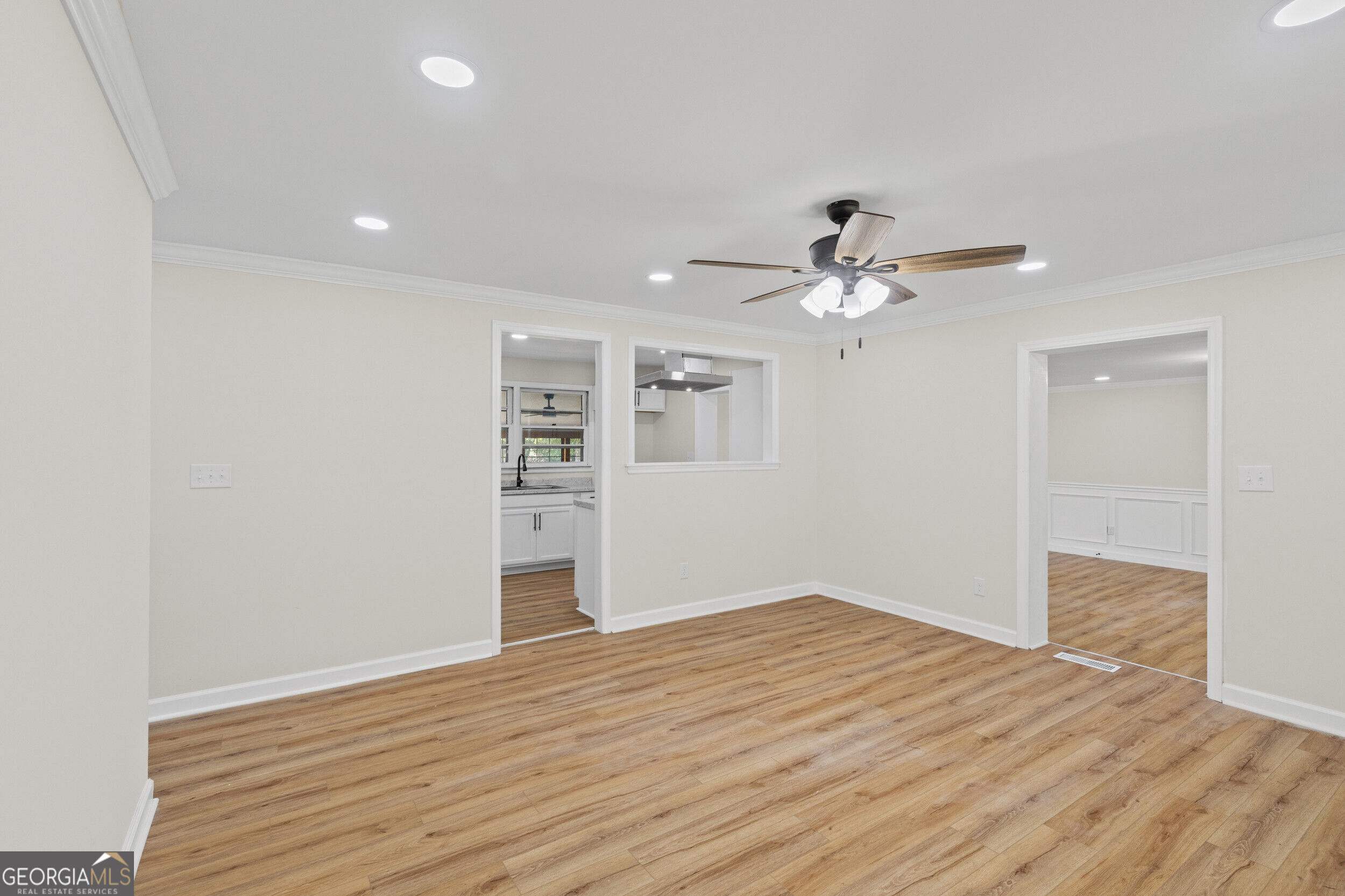 2154 Silverdale Road Property Photo 6