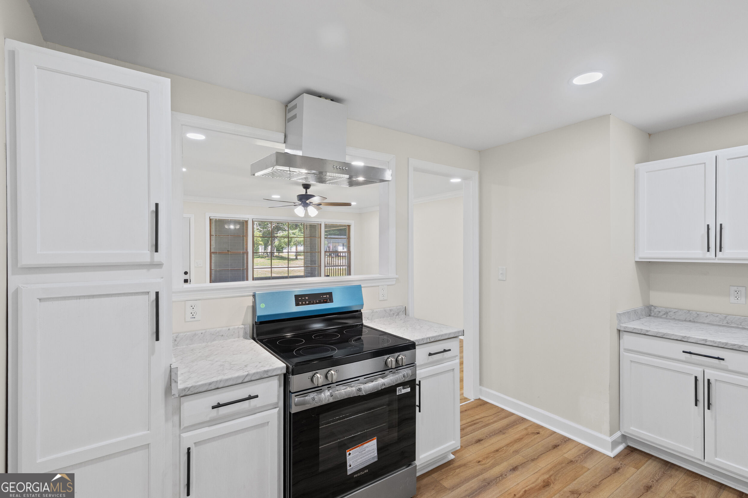 2154 Silverdale Road Property Photo 11