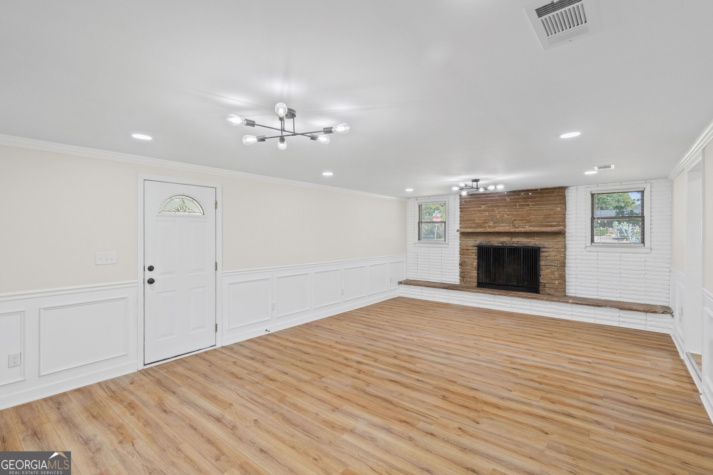 2154 Silverdale Road Property Photo 14