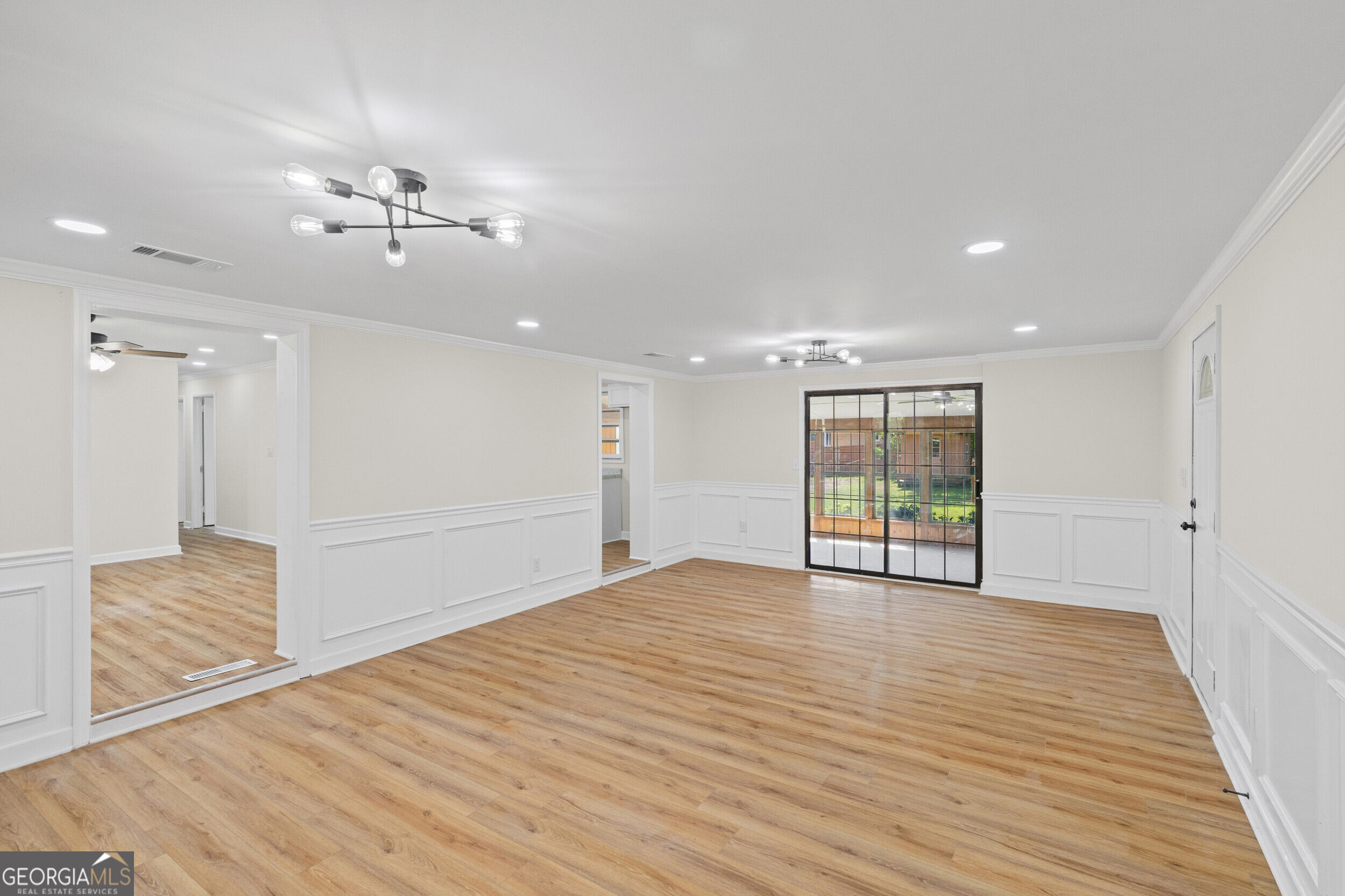 2154 Silverdale Road Property Photo 15