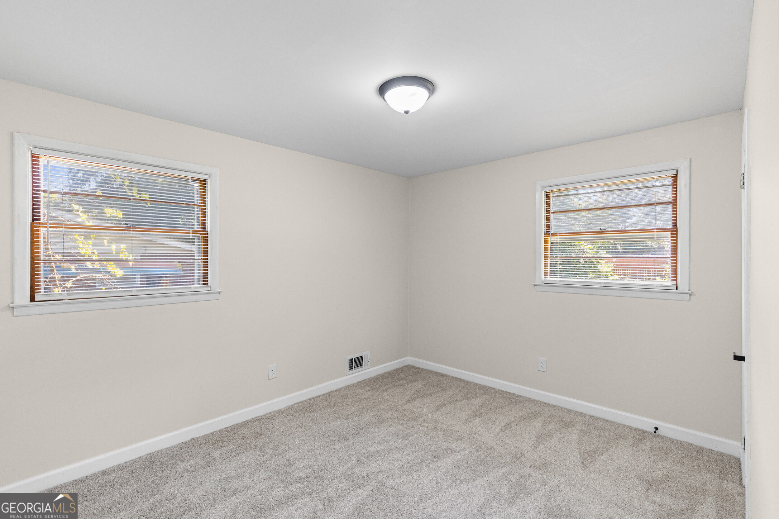 2154 Silverdale Road Property Photo 21