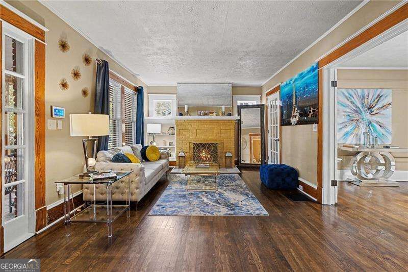 223 Cambridge Avenue Property Photo 4
