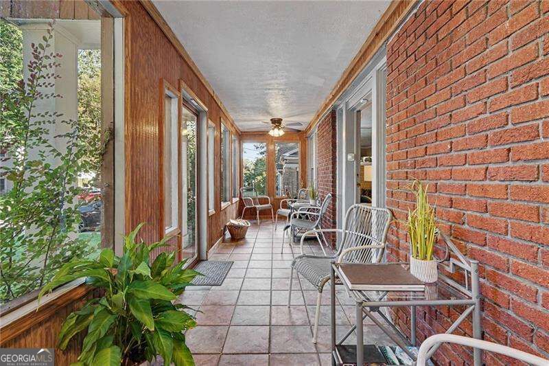 223 Cambridge Avenue Property Photo 12