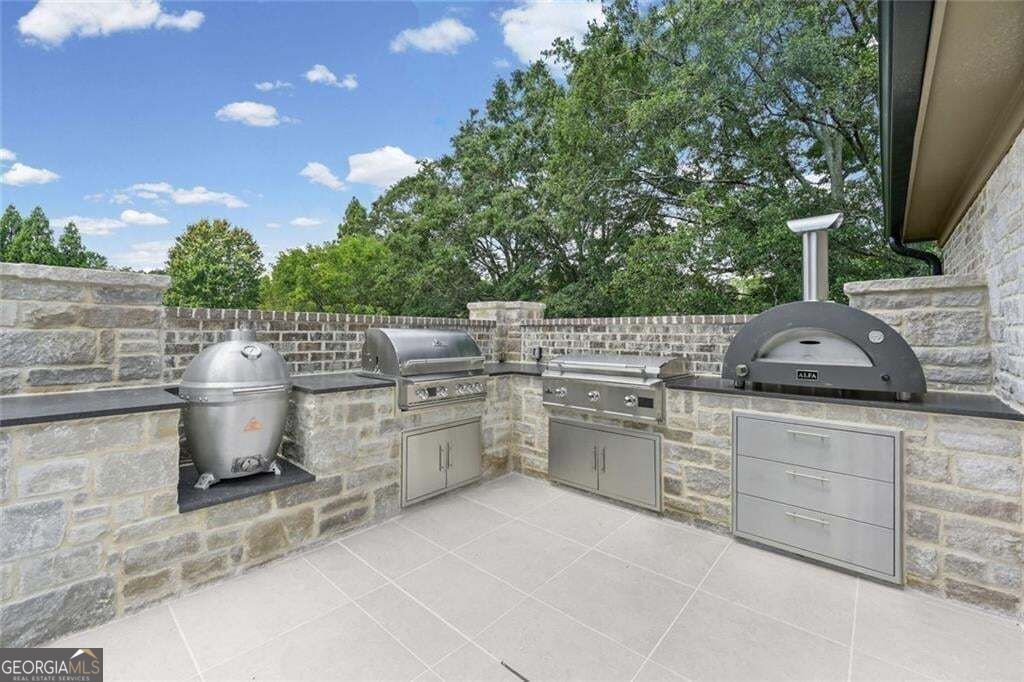 379 Milton Avenue Property Photo 8