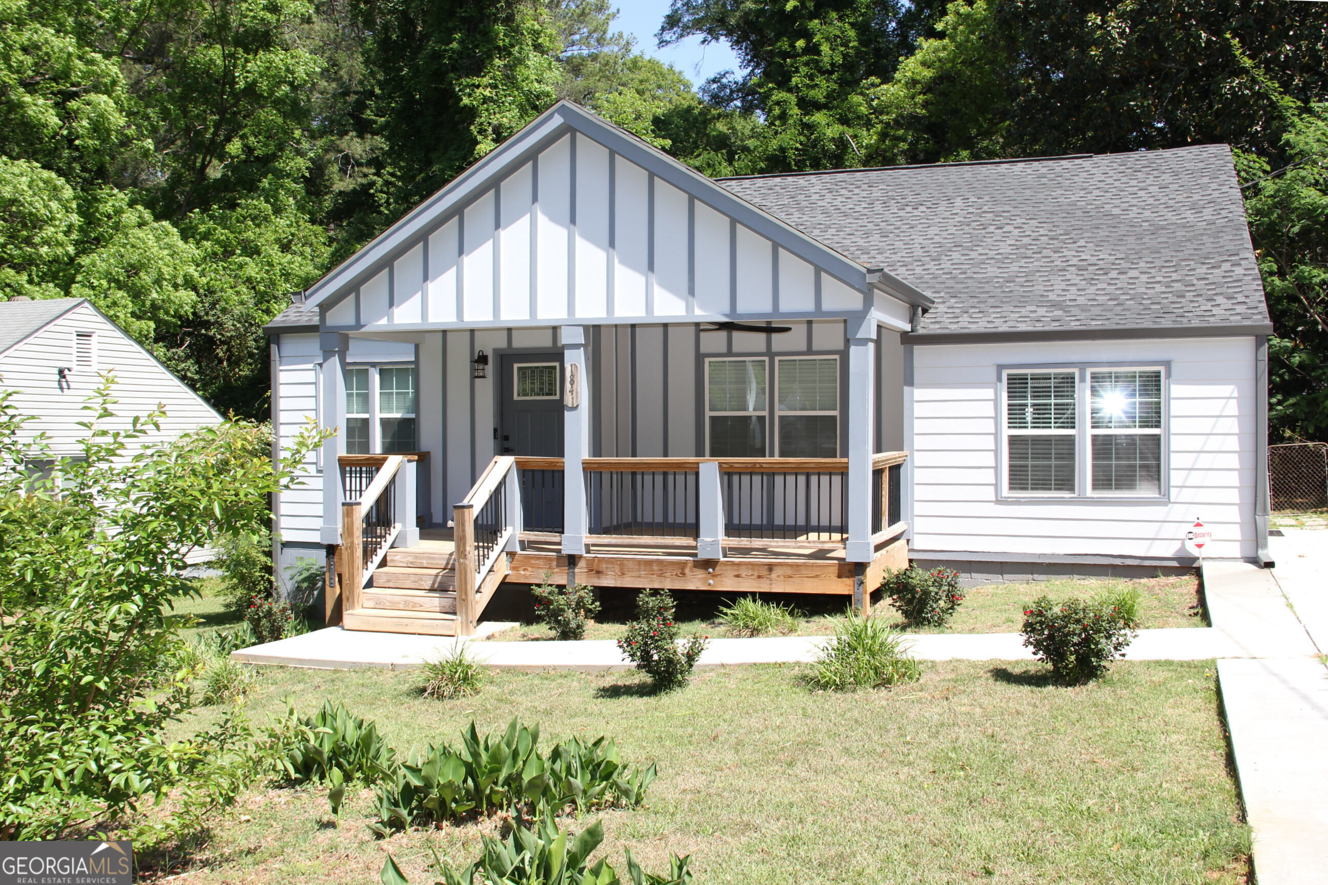 1841 Bayberry Drive Sw Property Photo 2