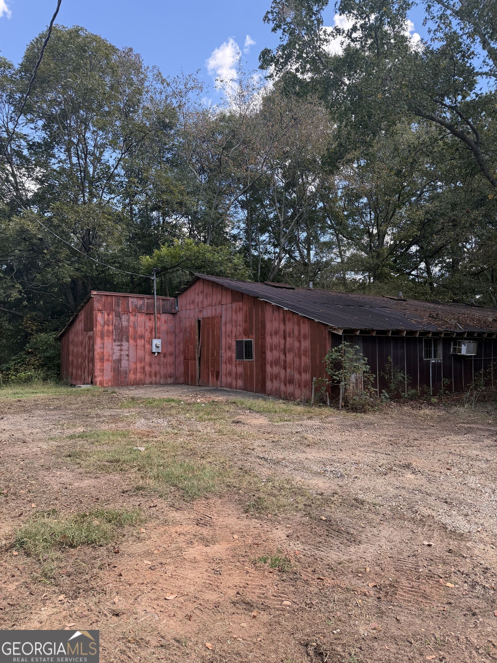 1144 Clacktown Road Property Photo 5