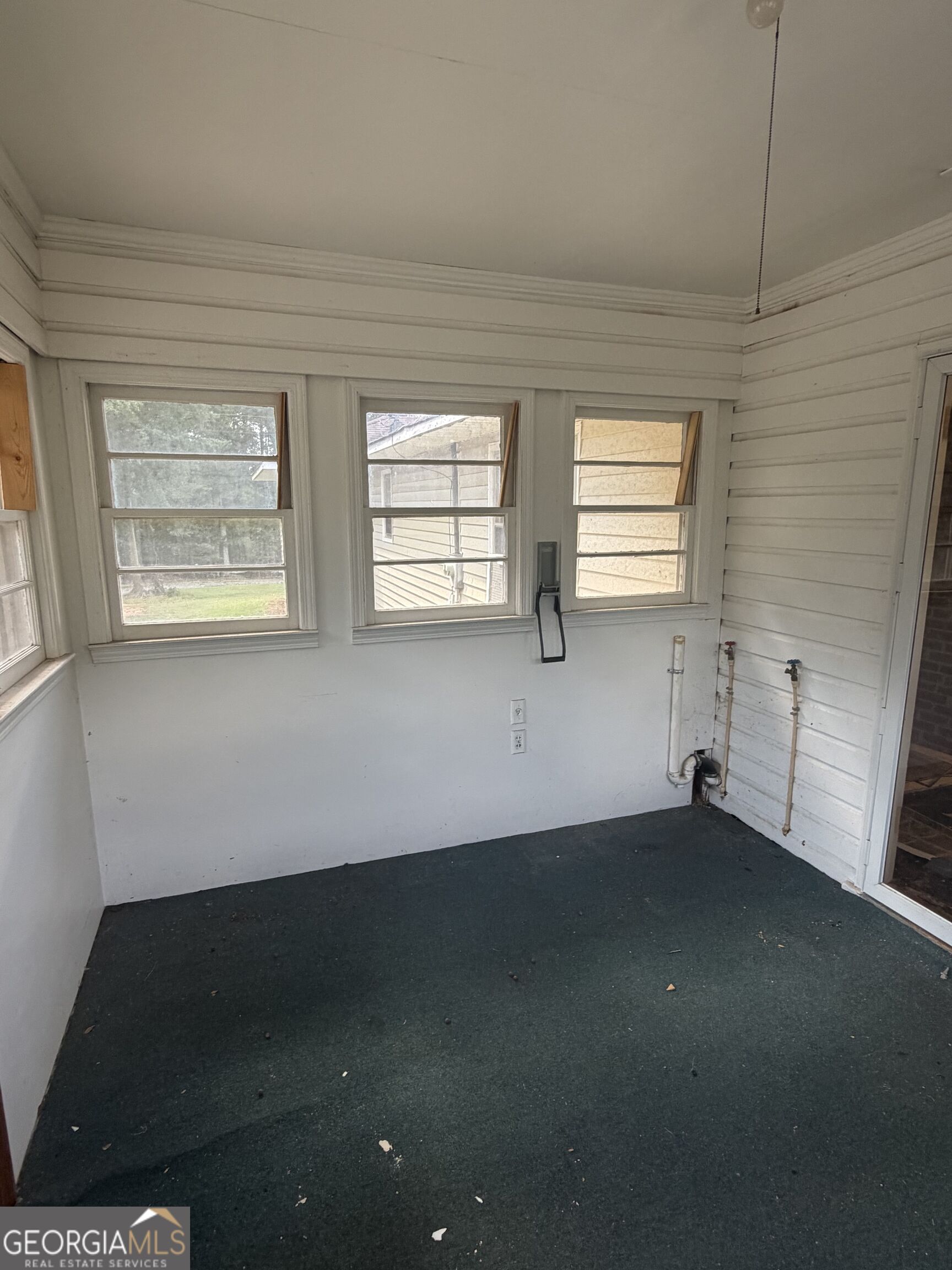 1144 Clacktown Road Property Photo 8