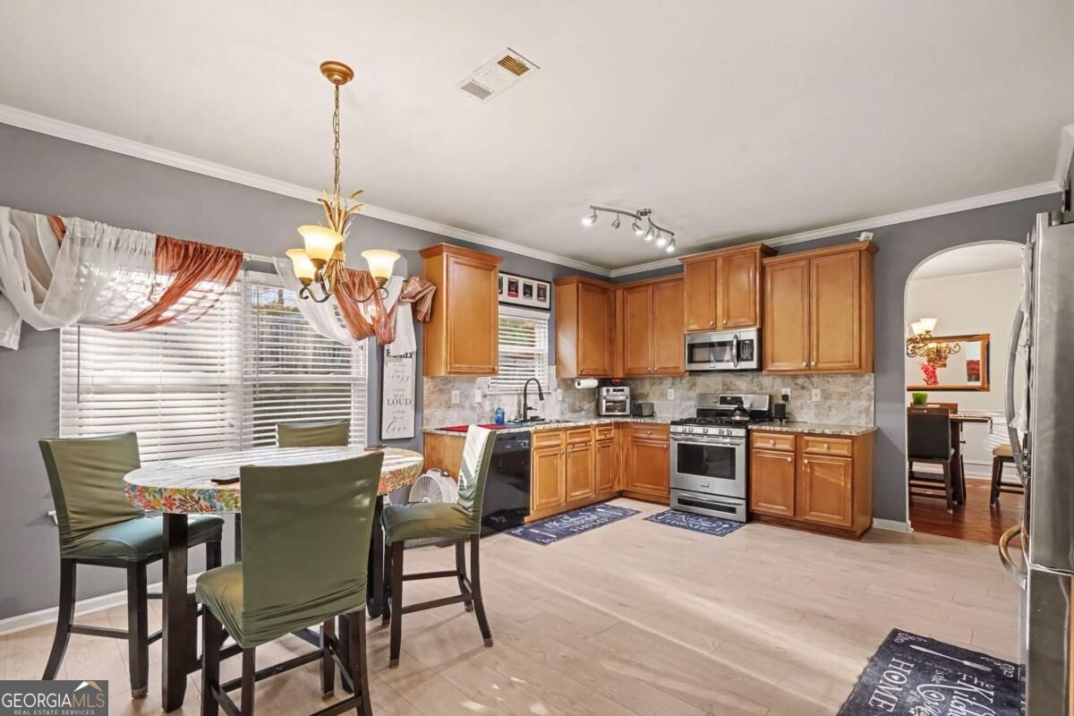 3609 River Rock Road Property Photo 10