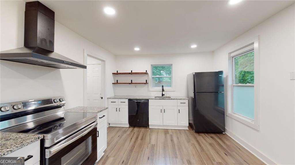 1425 Boulevard Se Property Photo 6