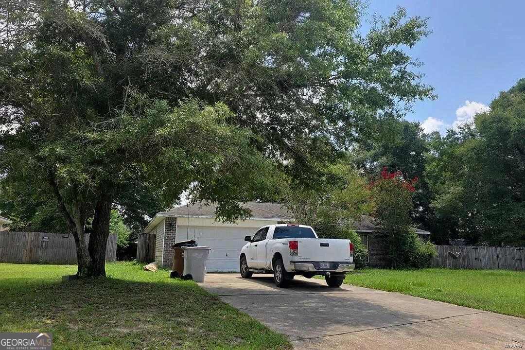 7032 Jacobsview Lane Property Photo 1