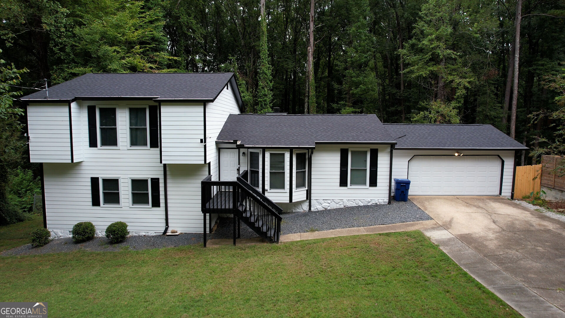 1173 Mill Ridge Drive Property Photo 3