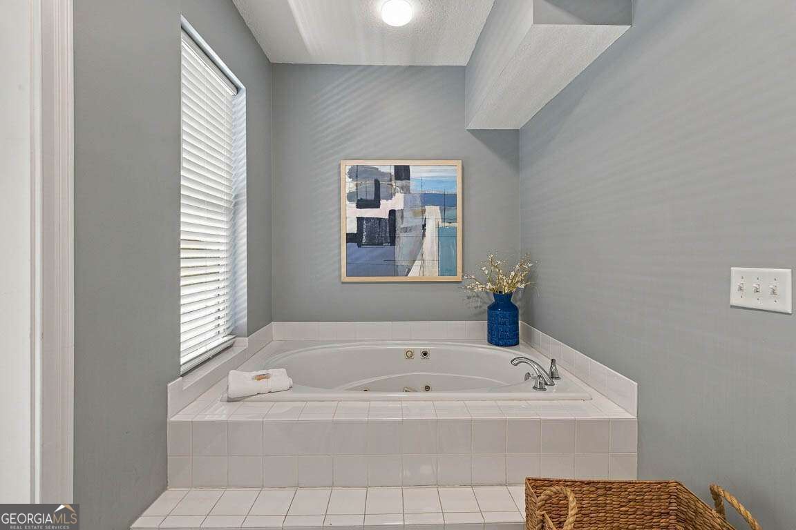 317 Neptune Road Property Photo 25