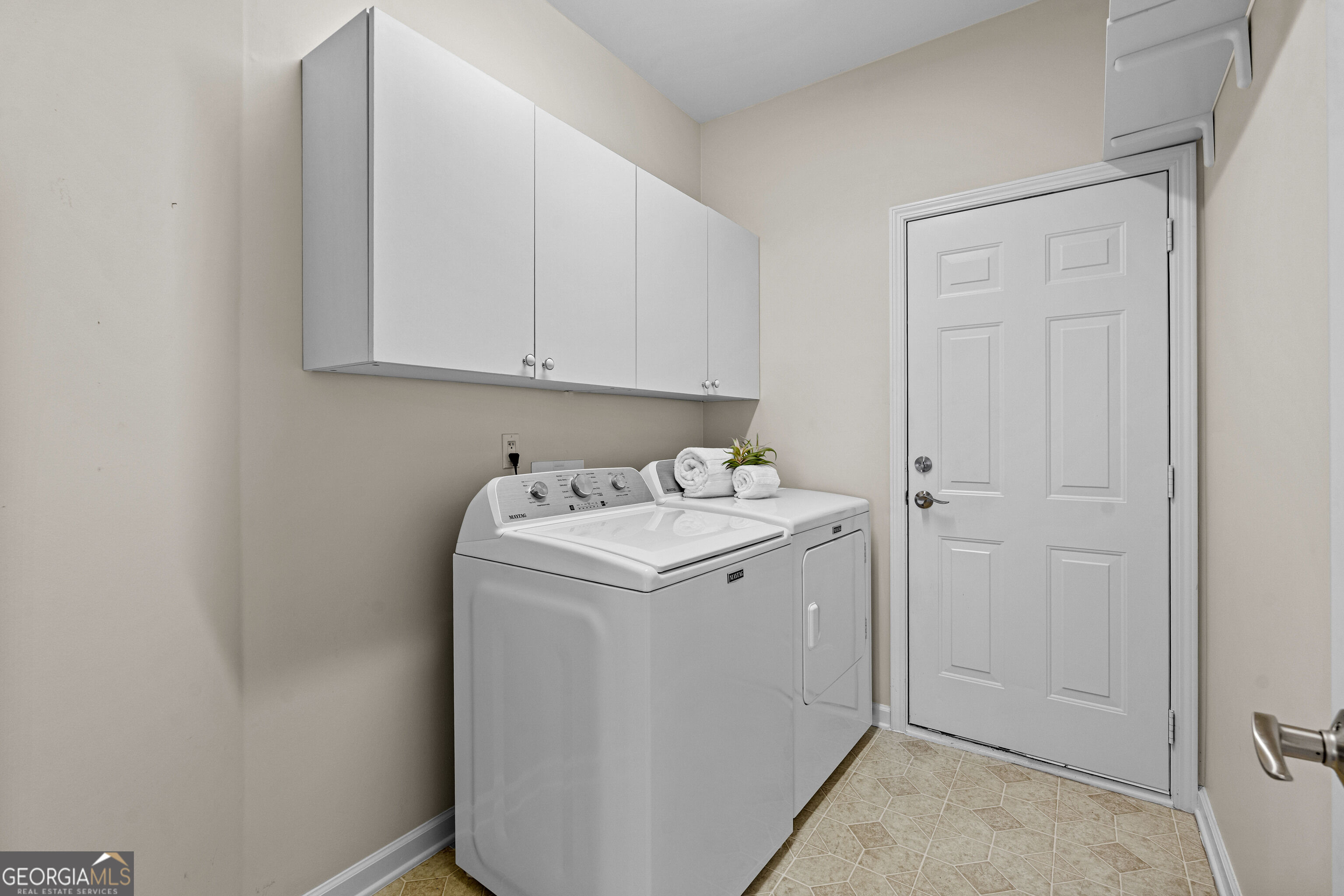 47 Silhouette Court Property Photo 21