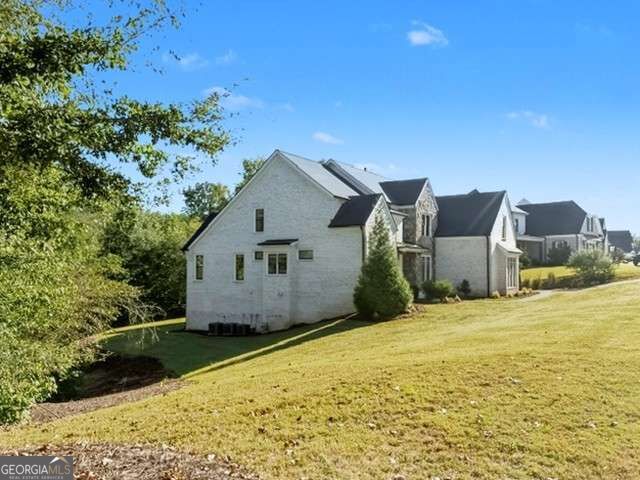 5760 Lula Bridge Court Property Photo 3